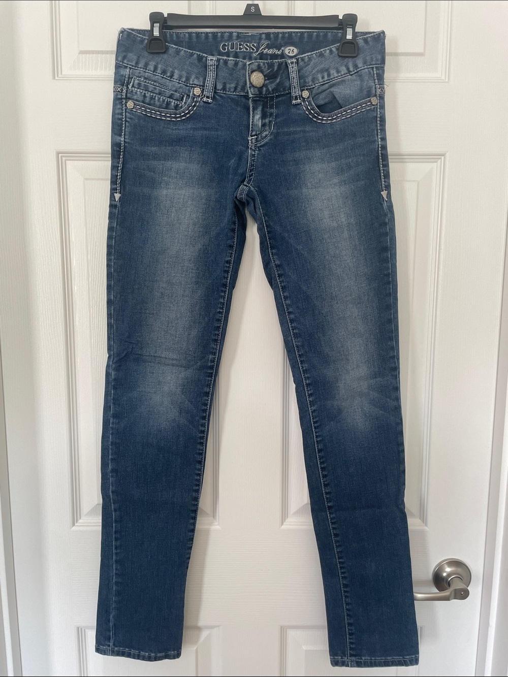 GUESS Daredevil Women's Medium Wash Skinny Jeans - Blue
